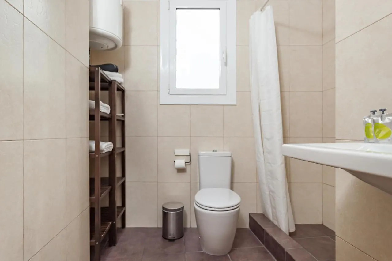 Flateli Roger 16 Apartment Barcelona